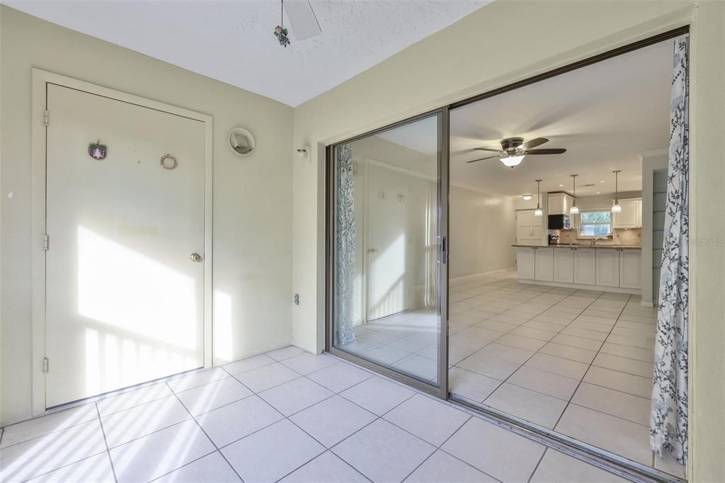 For Rent: $1,795 (2 beds, 2 baths, 1110 Square Feet)