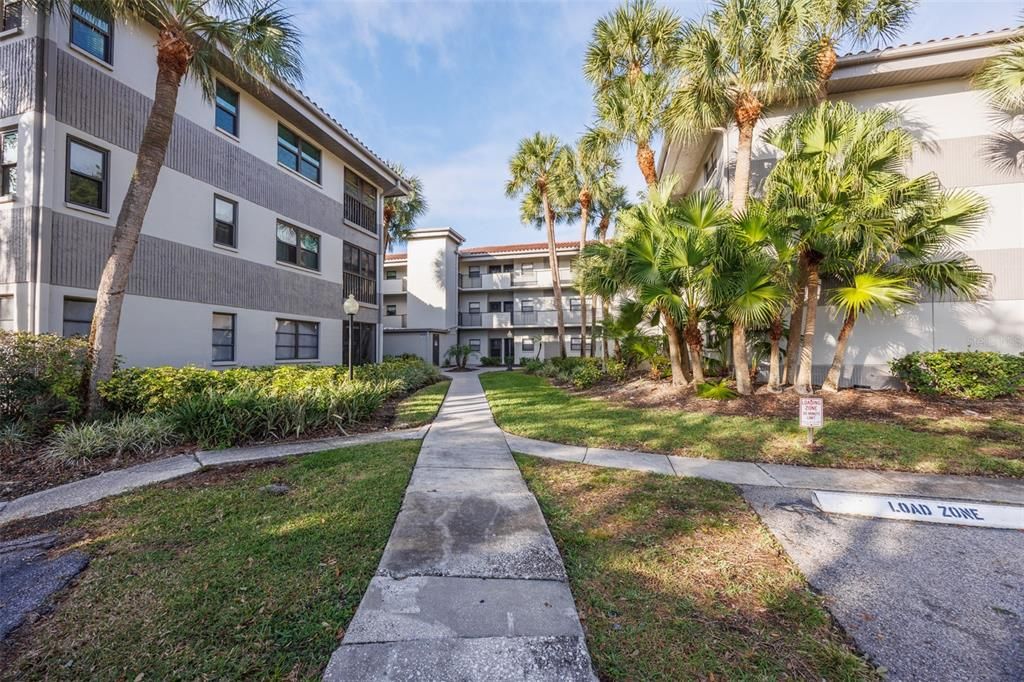 For Rent: $1,795 (2 beds, 2 baths, 1110 Square Feet)