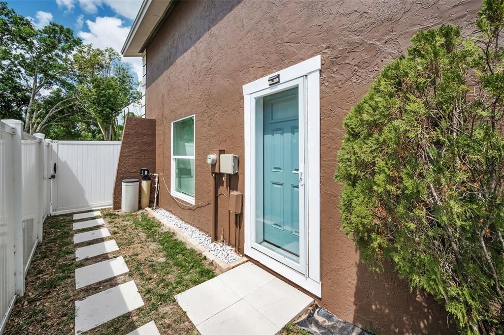 En Venta: $459,900 (4 camas, 3 baños, 1994 Pies cuadrados)