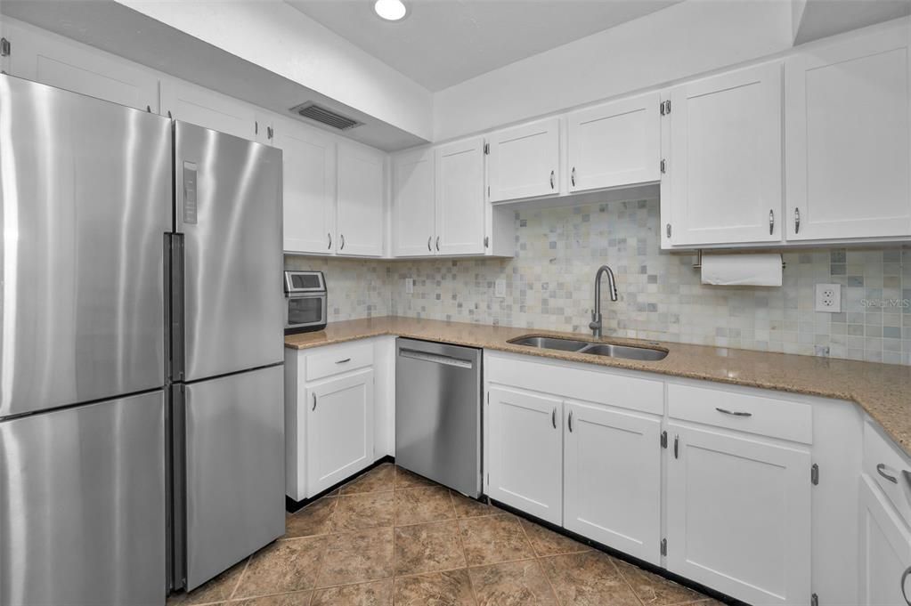 En Venta: $459,900 (4 camas, 3 baños, 1994 Pies cuadrados)