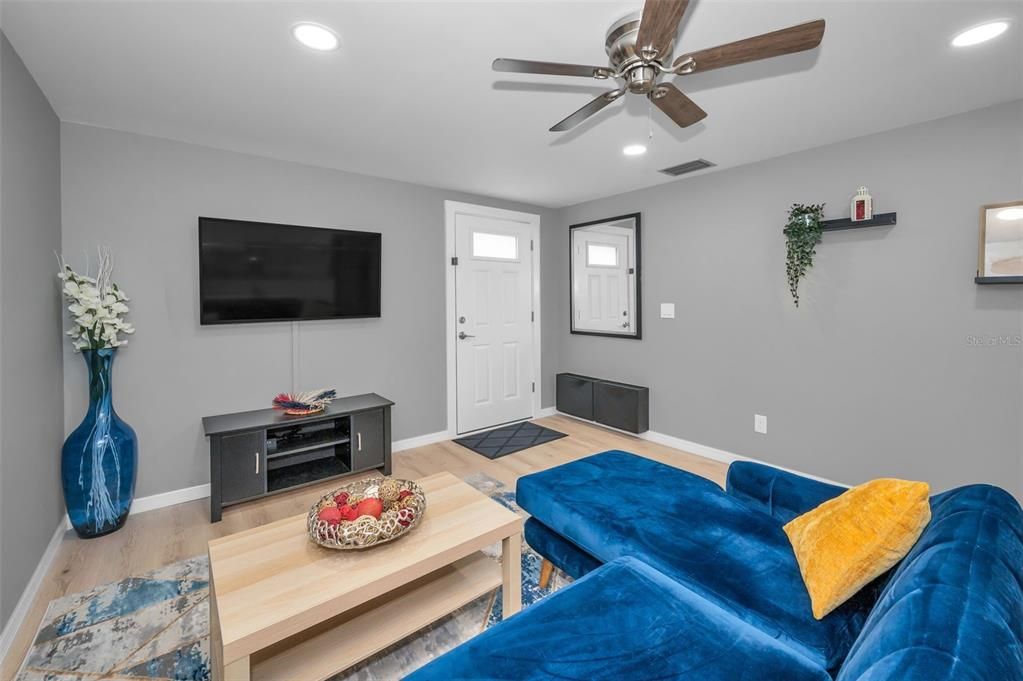 En Venta: $459,900 (4 camas, 3 baños, 1994 Pies cuadrados)