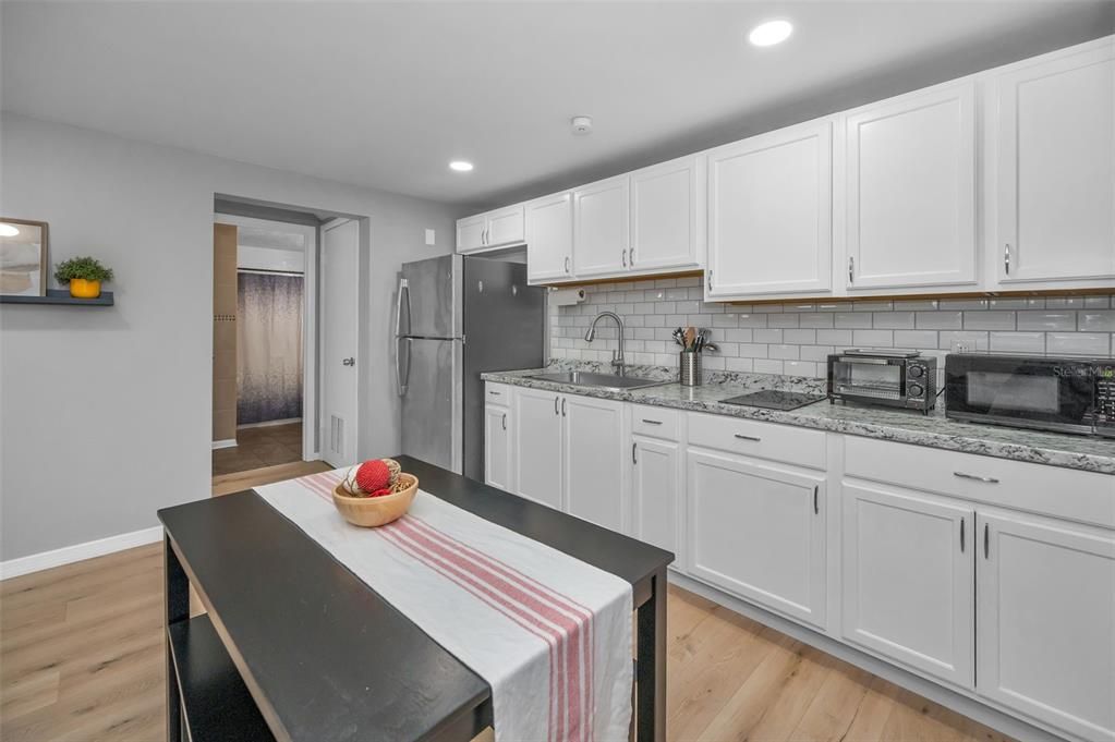 En Venta: $459,900 (4 camas, 3 baños, 1994 Pies cuadrados)