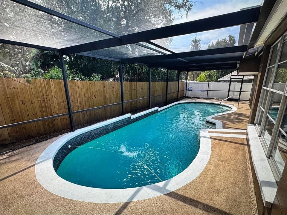 En Venta: $459,900 (4 camas, 3 baños, 1994 Pies cuadrados)