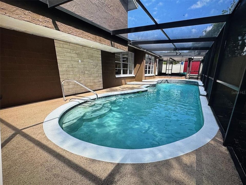 En Venta: $459,900 (4 camas, 3 baños, 1994 Pies cuadrados)