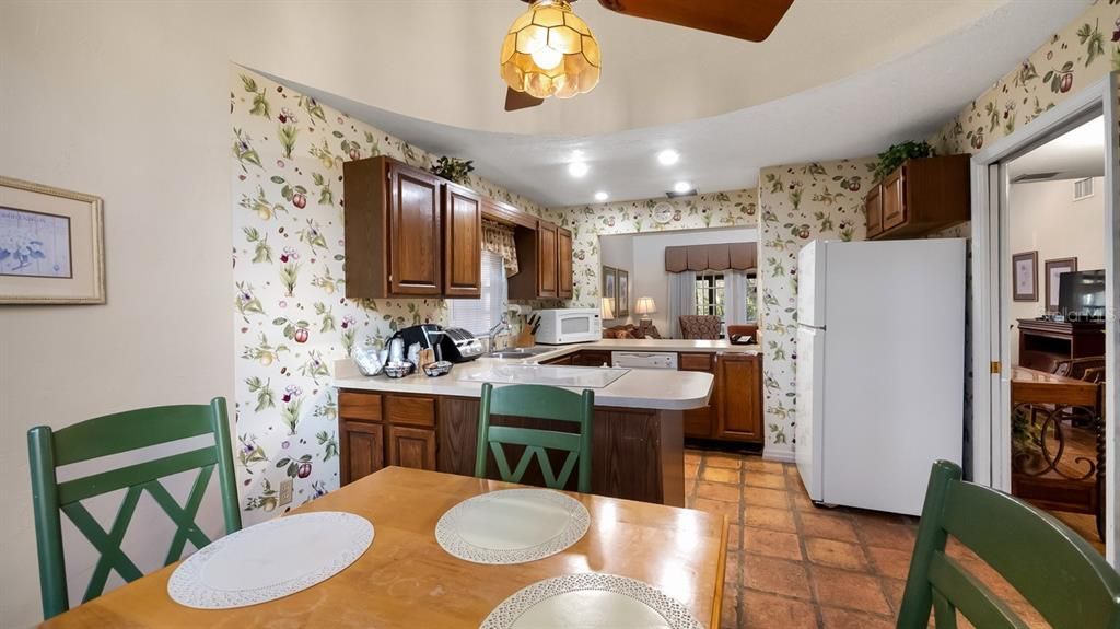 En Venta: $250,000 (2 camas, 2 baños, 1330 Pies cuadrados)