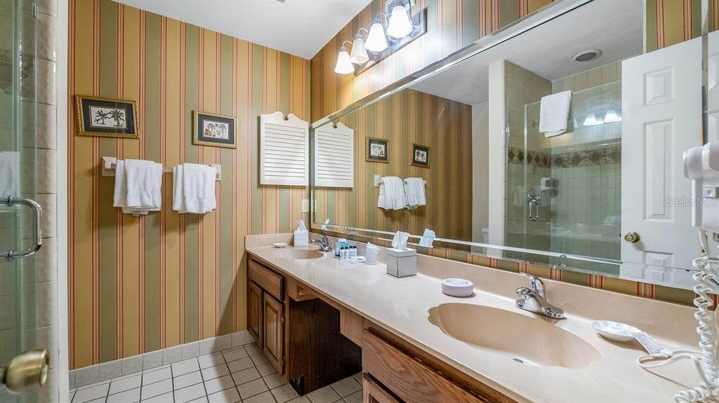 En Venta: $250,000 (2 camas, 2 baños, 1330 Pies cuadrados)