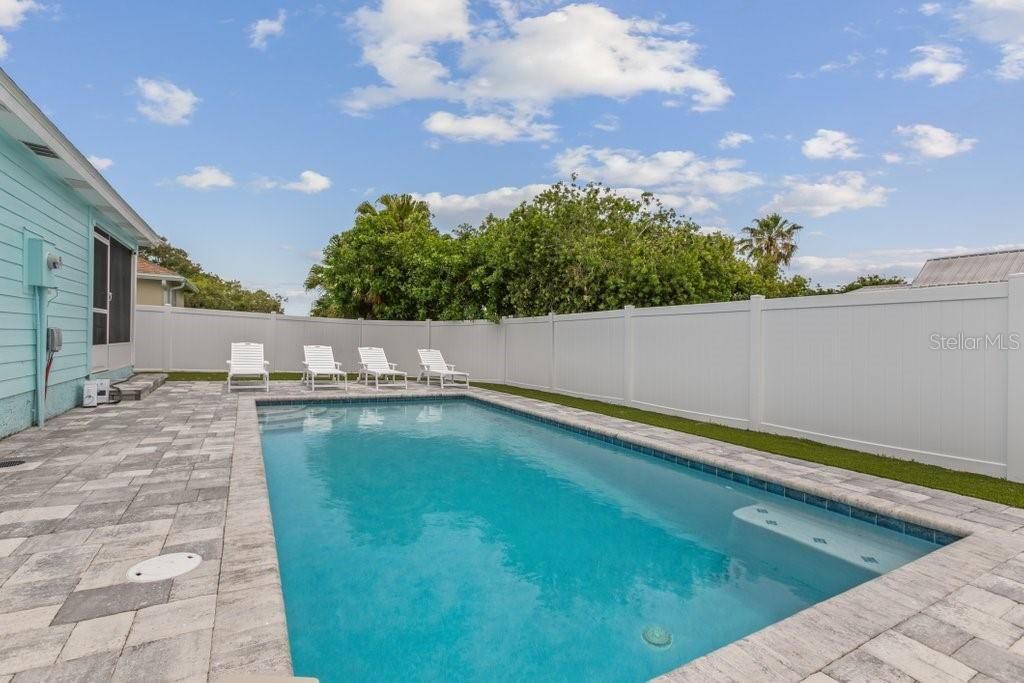 For Sale: $719,000 (3 beds, 2 baths, 1820 Square Feet)