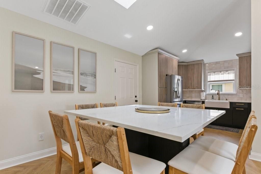 For Sale: $719,000 (3 beds, 2 baths, 1820 Square Feet)