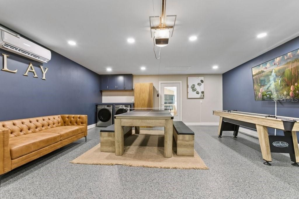 For Sale: $719,000 (3 beds, 2 baths, 1820 Square Feet)