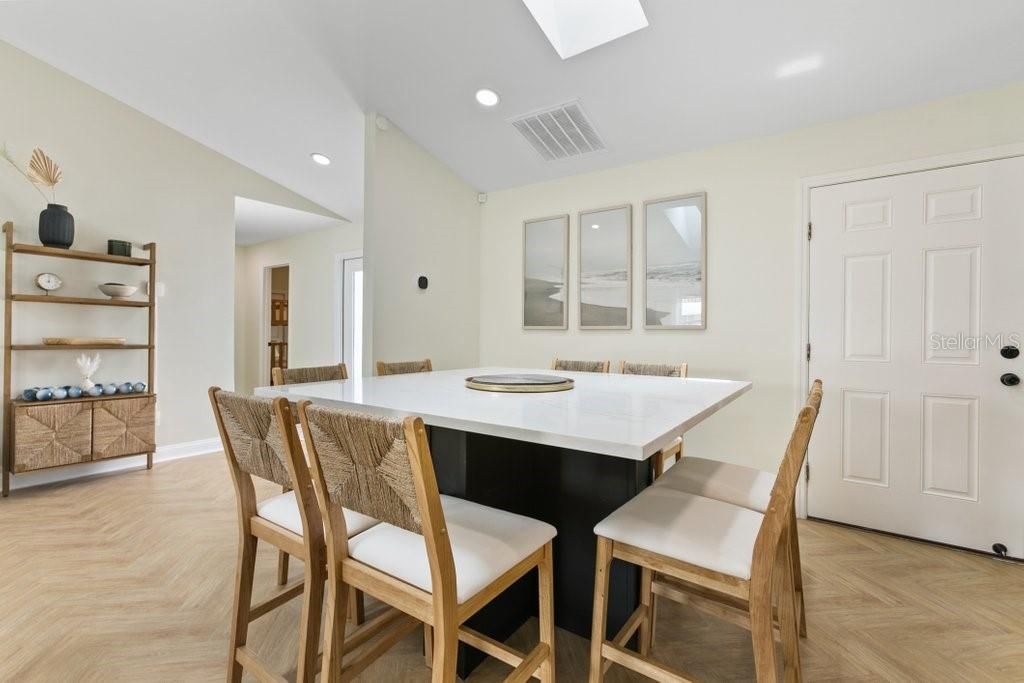 For Sale: $719,000 (3 beds, 2 baths, 1820 Square Feet)