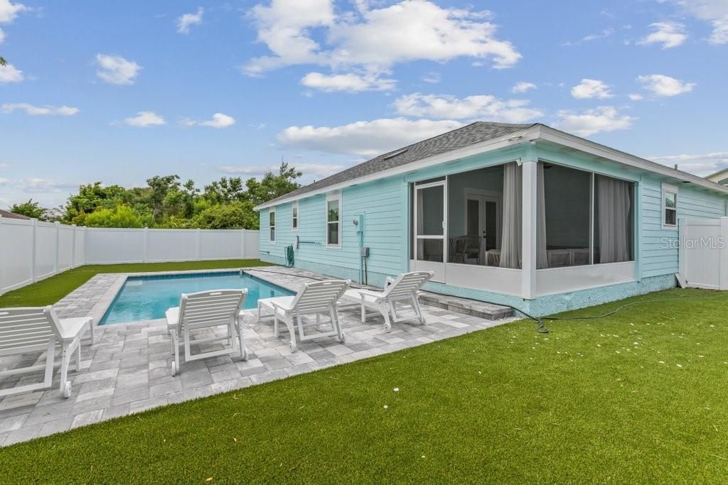 For Sale: $719,000 (3 beds, 2 baths, 1820 Square Feet)