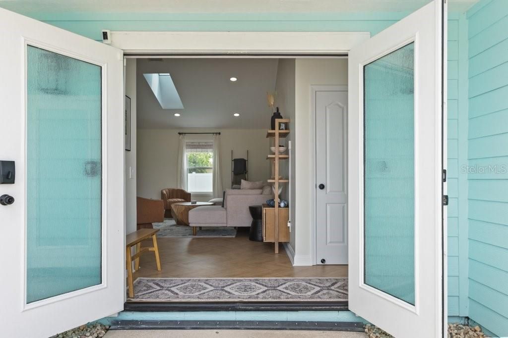 For Sale: $719,000 (3 beds, 2 baths, 1820 Square Feet)