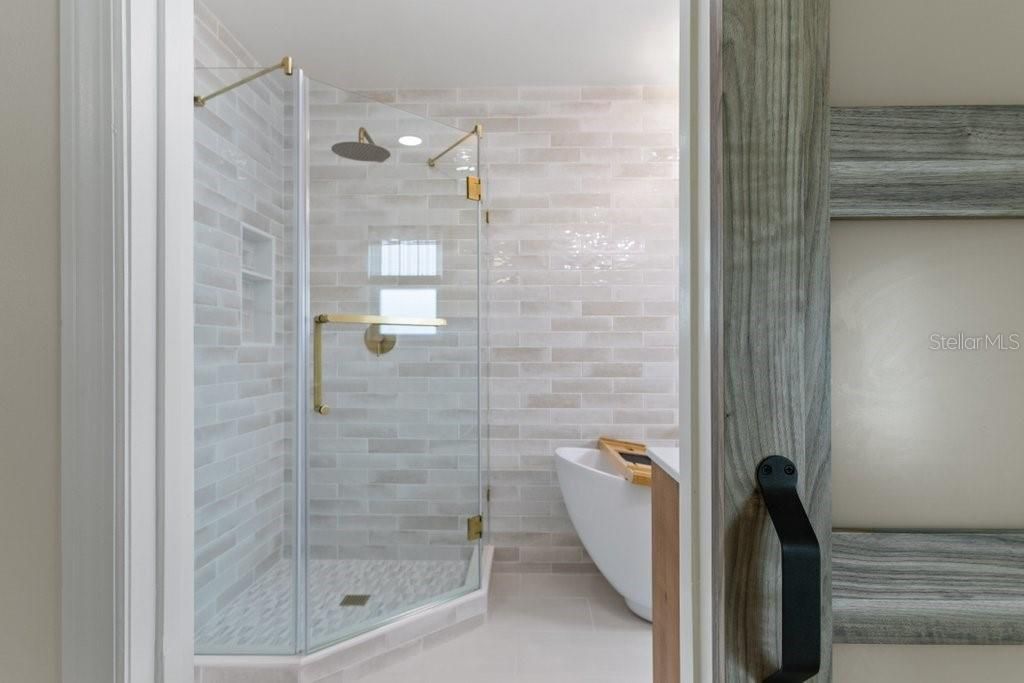 For Sale: $719,000 (3 beds, 2 baths, 1820 Square Feet)