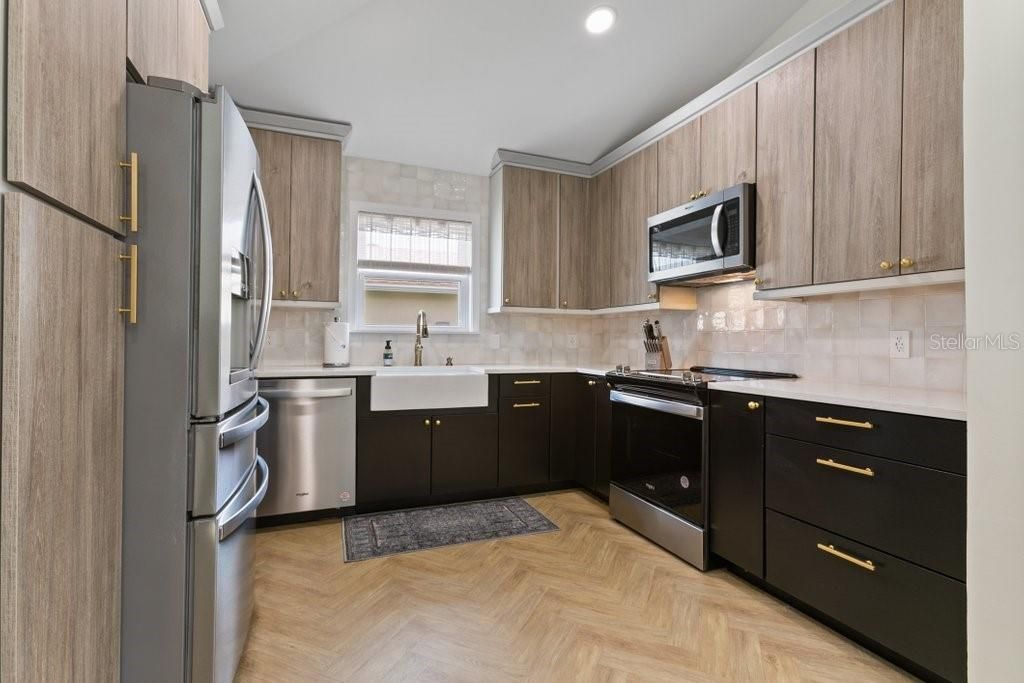 For Sale: $719,000 (3 beds, 2 baths, 1820 Square Feet)