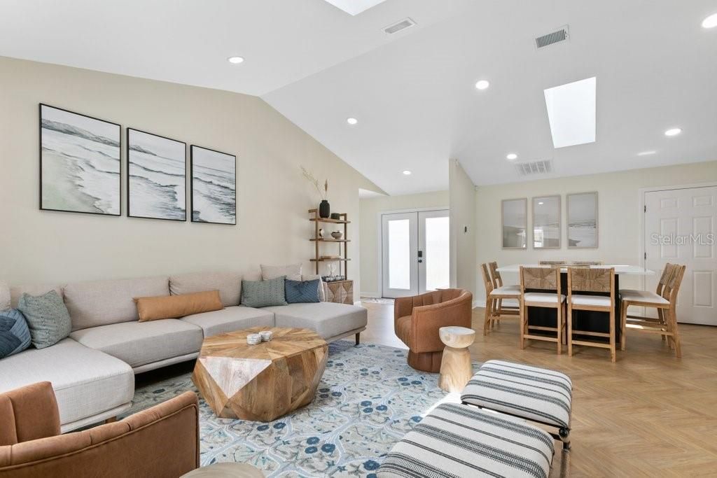 For Sale: $719,000 (3 beds, 2 baths, 1820 Square Feet)