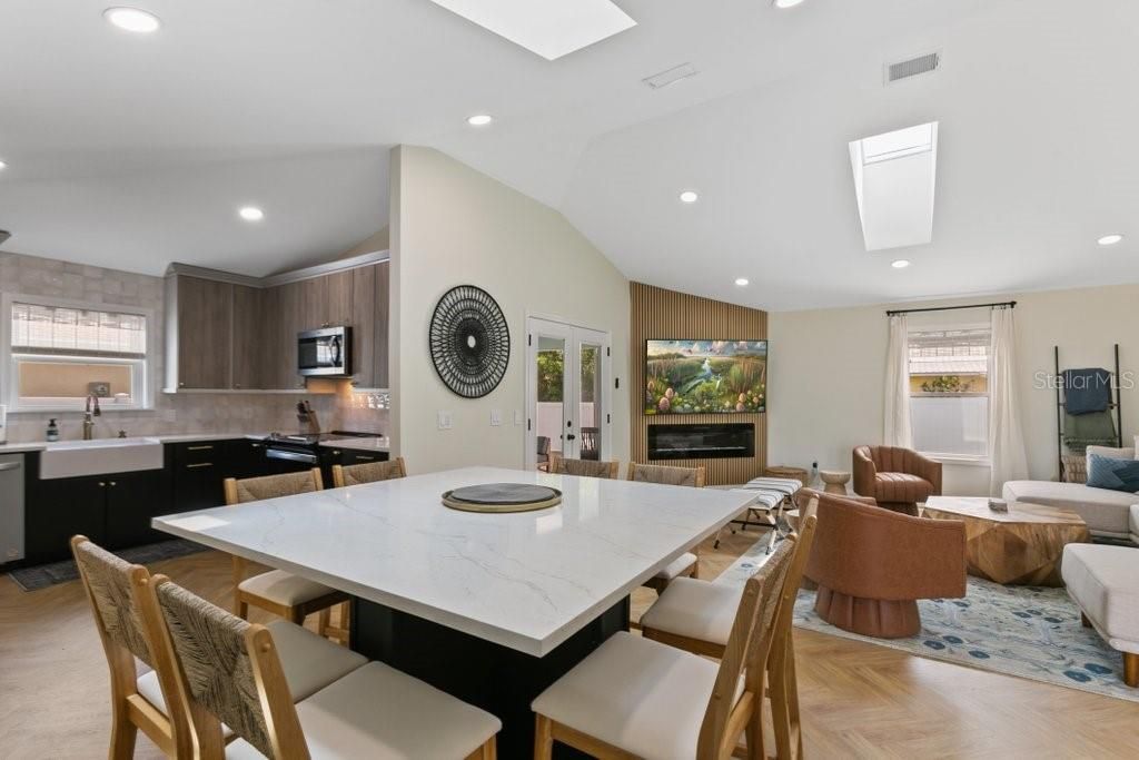 For Sale: $719,000 (3 beds, 2 baths, 1820 Square Feet)