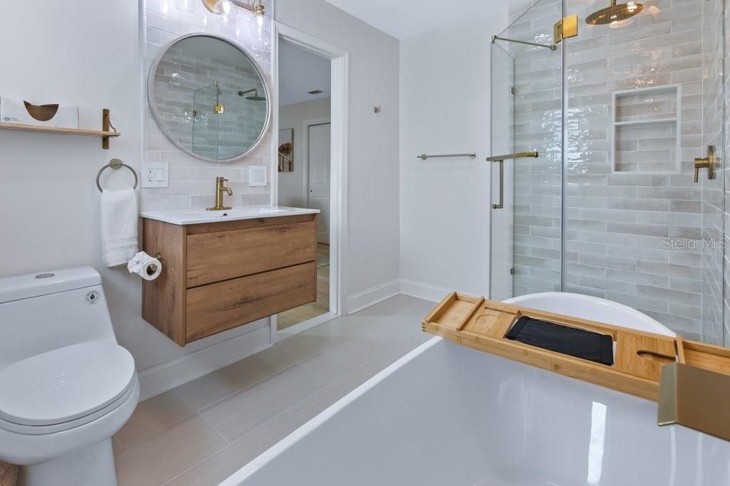 For Sale: $719,000 (3 beds, 2 baths, 1820 Square Feet)