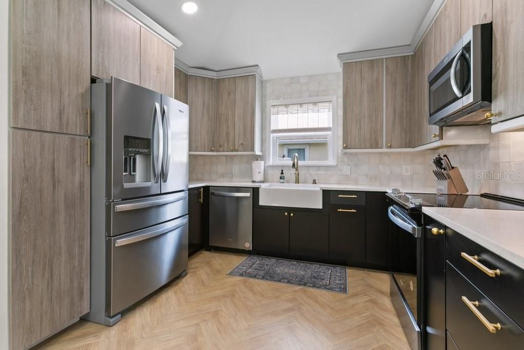 For Sale: $719,000 (3 beds, 2 baths, 1820 Square Feet)