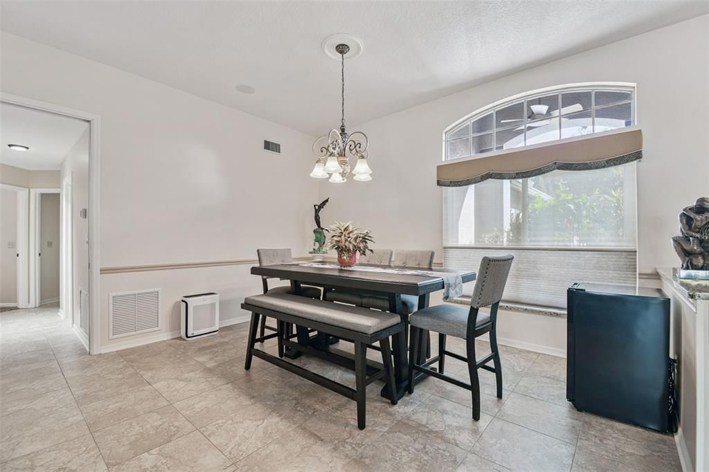 На продажу: $559,900 (4 спален, 3 ванн, 2284 Квадратных фут)