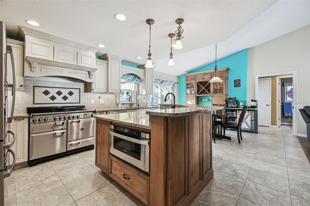 На продажу: $559,900 (4 спален, 3 ванн, 2284 Квадратных фут)