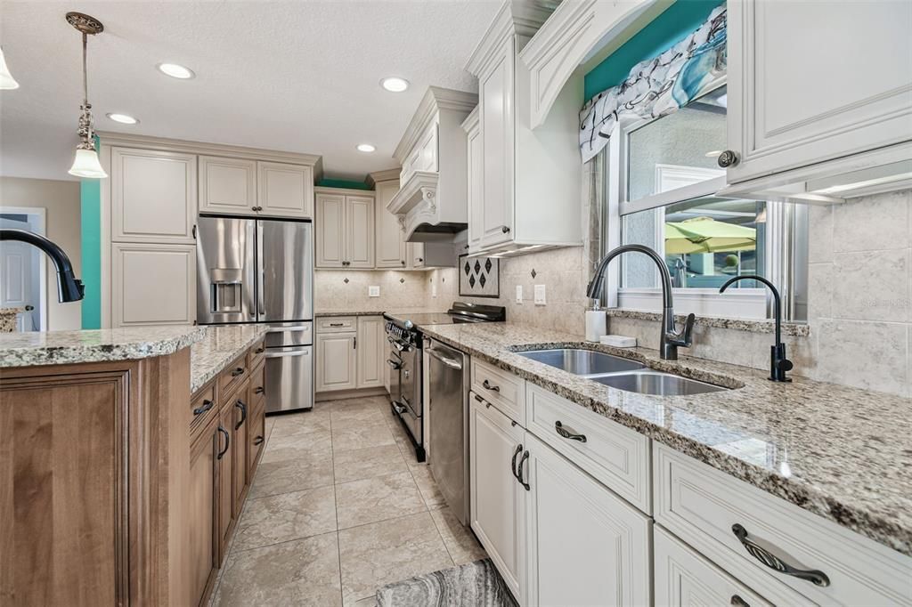 На продажу: $559,900 (4 спален, 3 ванн, 2284 Квадратных фут)