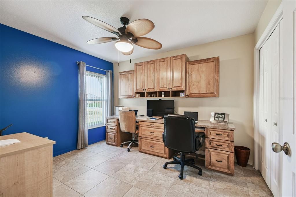 На продажу: $559,900 (4 спален, 3 ванн, 2284 Квадратных фут)