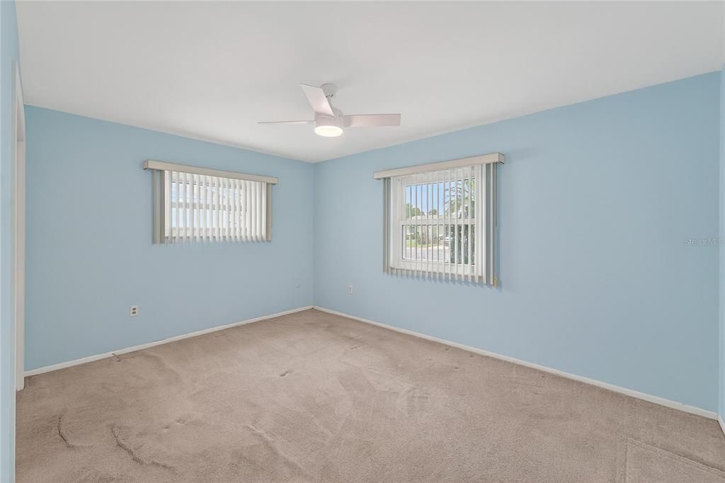 For Sale: $180,000 (2 beds, 1 baths, 1149 Square Feet)