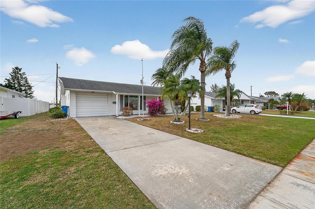 For Sale: $180,000 (2 beds, 1 baths, 1149 Square Feet)