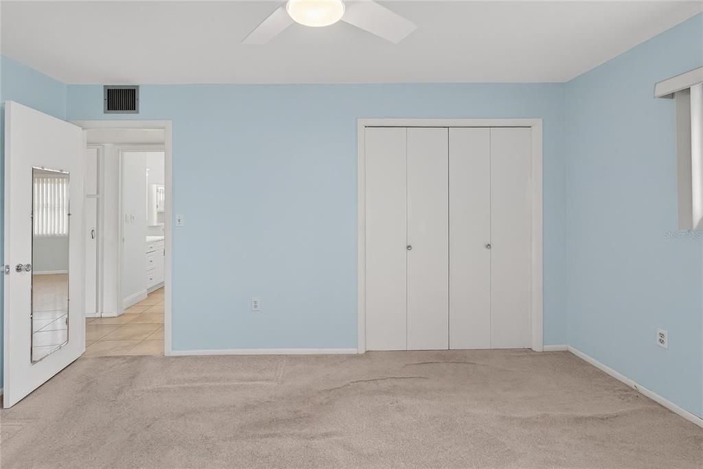 For Sale: $180,000 (2 beds, 1 baths, 1149 Square Feet)