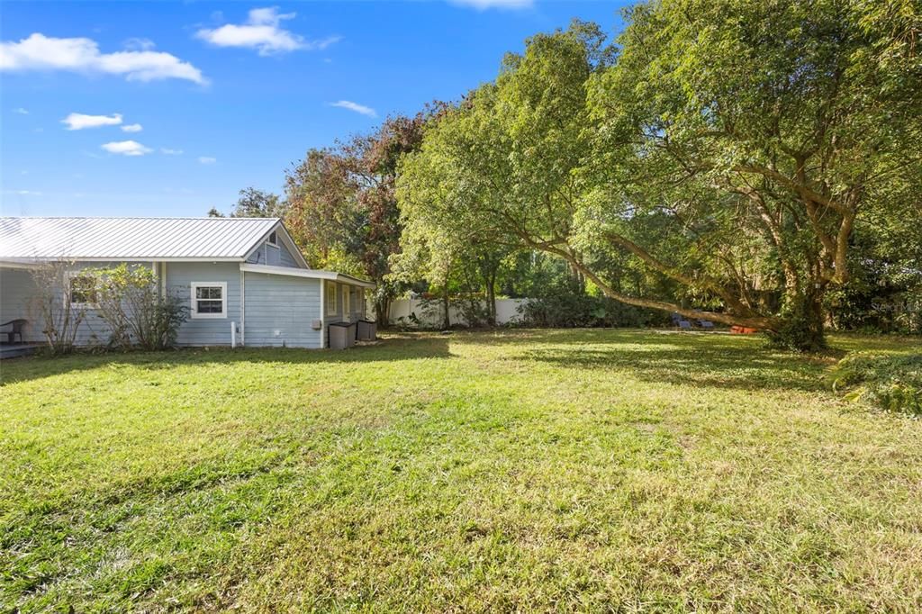 For Sale: $230,000 (3 beds, 1 baths, 1130 Square Feet)