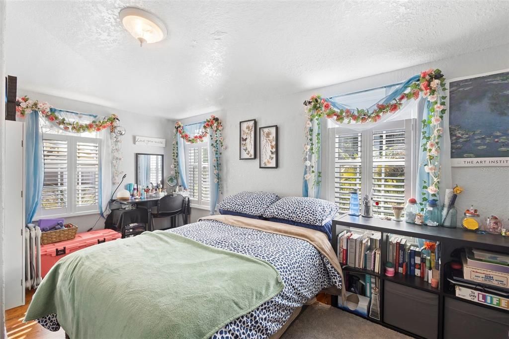 For Sale: $230,000 (3 beds, 1 baths, 1130 Square Feet)