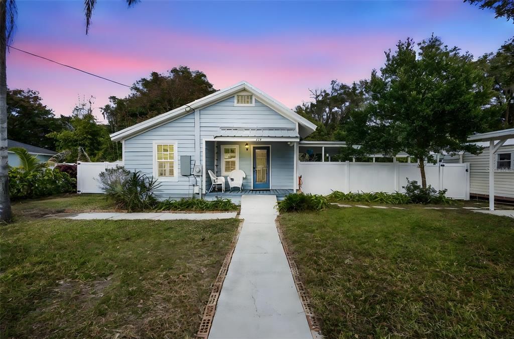 For Sale: $230,000 (3 beds, 1 baths, 1130 Square Feet)