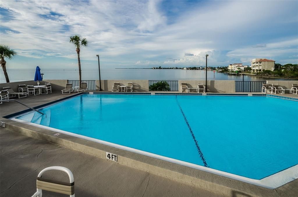 For Sale: $445,000 (2 beds, 2 baths, 1236 Square Feet)