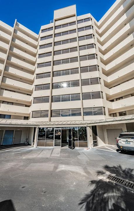 For Sale: $445,000 (2 beds, 2 baths, 1236 Square Feet)