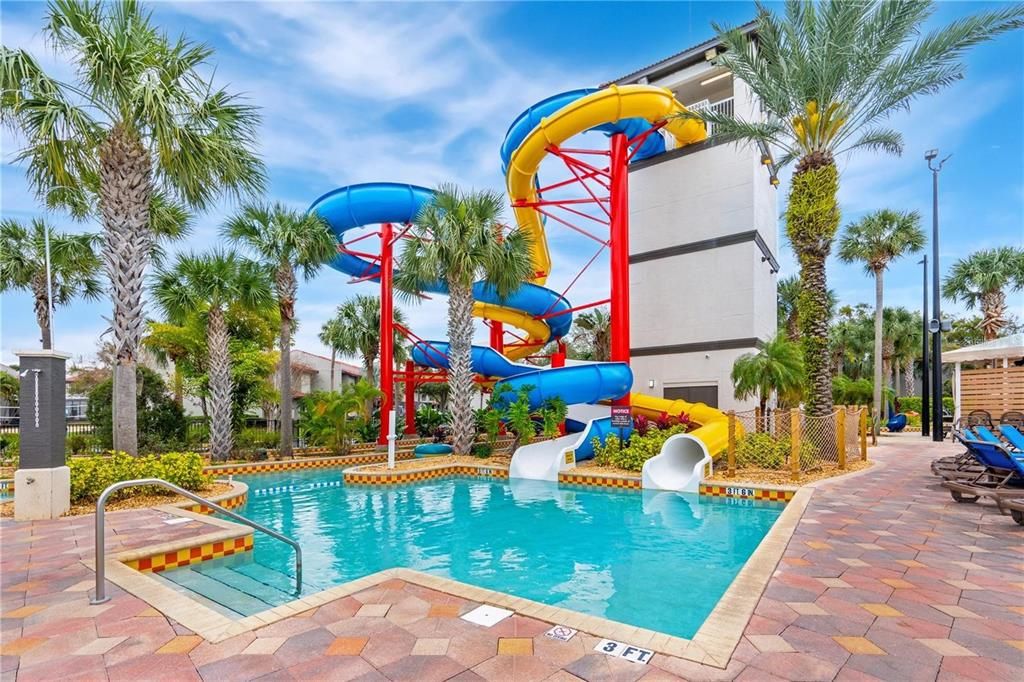 For Sale: $250,000 (2 beds, 2 baths, 1052 Square Feet)