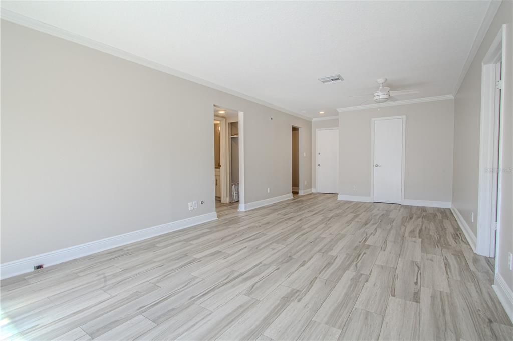 На продажу: $239,000 (2 спален, 2 ванн, 938 Квадратных фут)