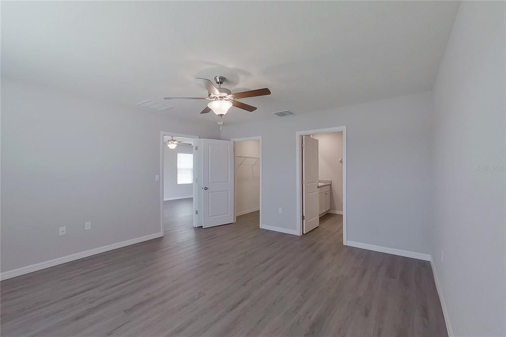 For Rent: $1,895 (3 beds, 2 baths, 1453 Square Feet)