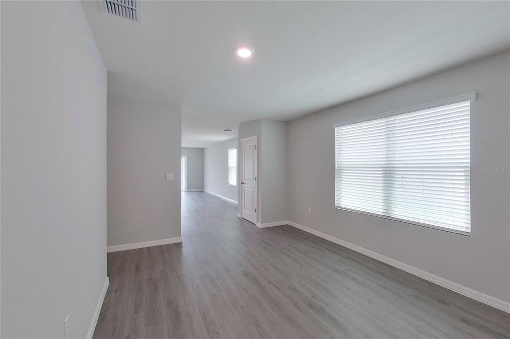 For Rent: $1,895 (3 beds, 2 baths, 1453 Square Feet)