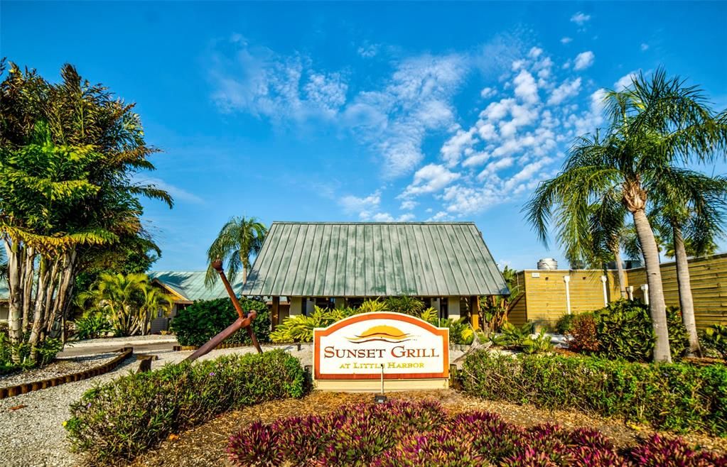 For Sale: $520,000 (2 beds, 2 baths, 1104 Square Feet)