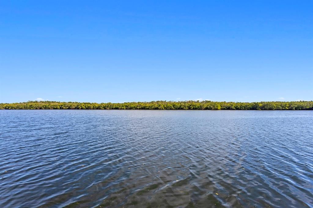 For Sale: $520,000 (2 beds, 2 baths, 1104 Square Feet)