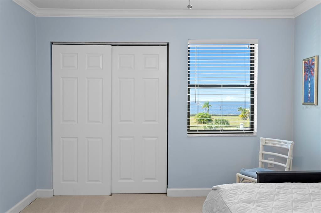 For Sale: $520,000 (2 beds, 2 baths, 1104 Square Feet)