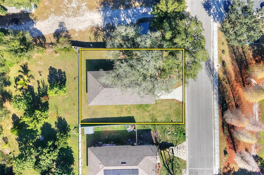 For Sale: $285,000 (3 beds, 2 baths, 1295 Square Feet)