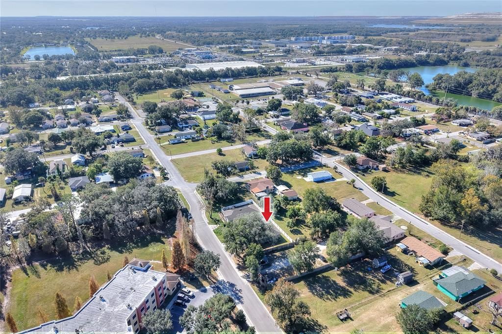 For Sale: $285,000 (3 beds, 2 baths, 1295 Square Feet)