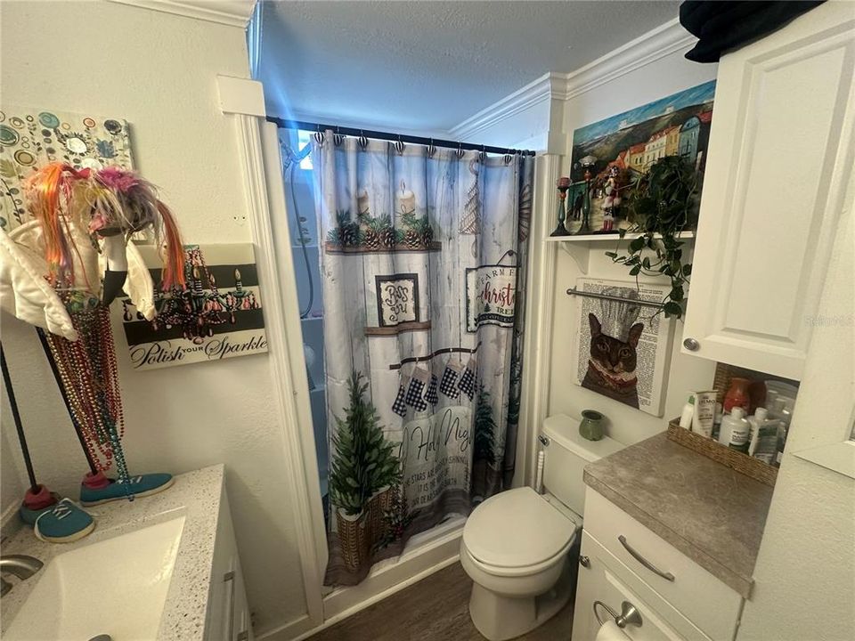 For Sale: $152,000 (1 beds, 1 baths, 752 Square Feet)