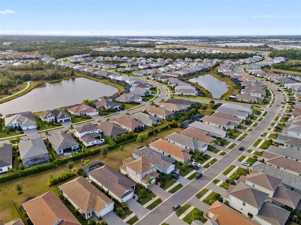 На продажу: $629,000 (4 спален, 2 ванн, 2466 Квадратных фут)