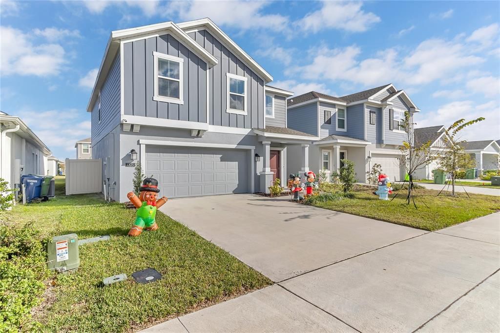 En Venta: $310,000 (4 camas, 2 baños, 1933 Pies cuadrados)