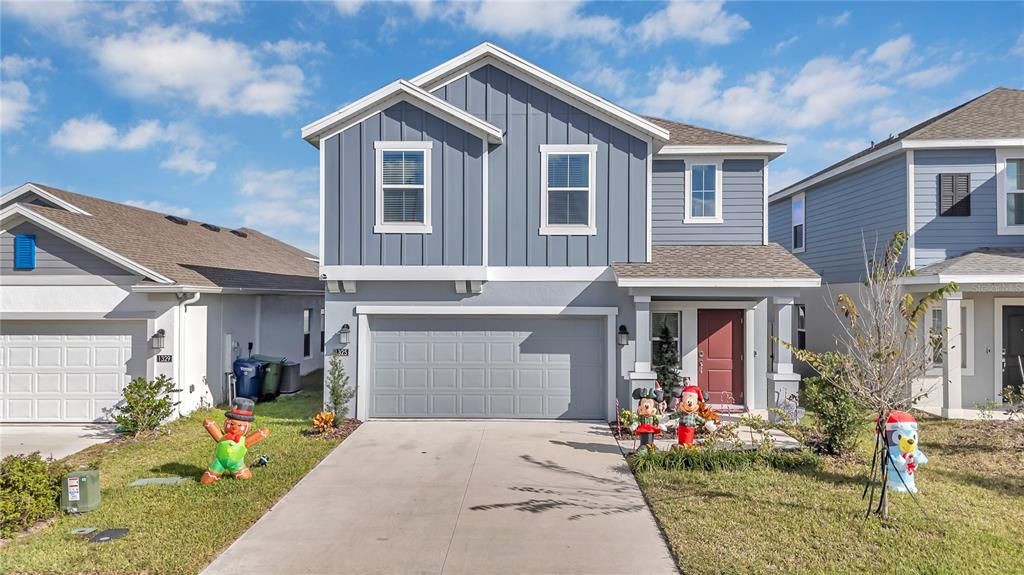 En Venta: $310,000 (4 camas, 2 baños, 1933 Pies cuadrados)