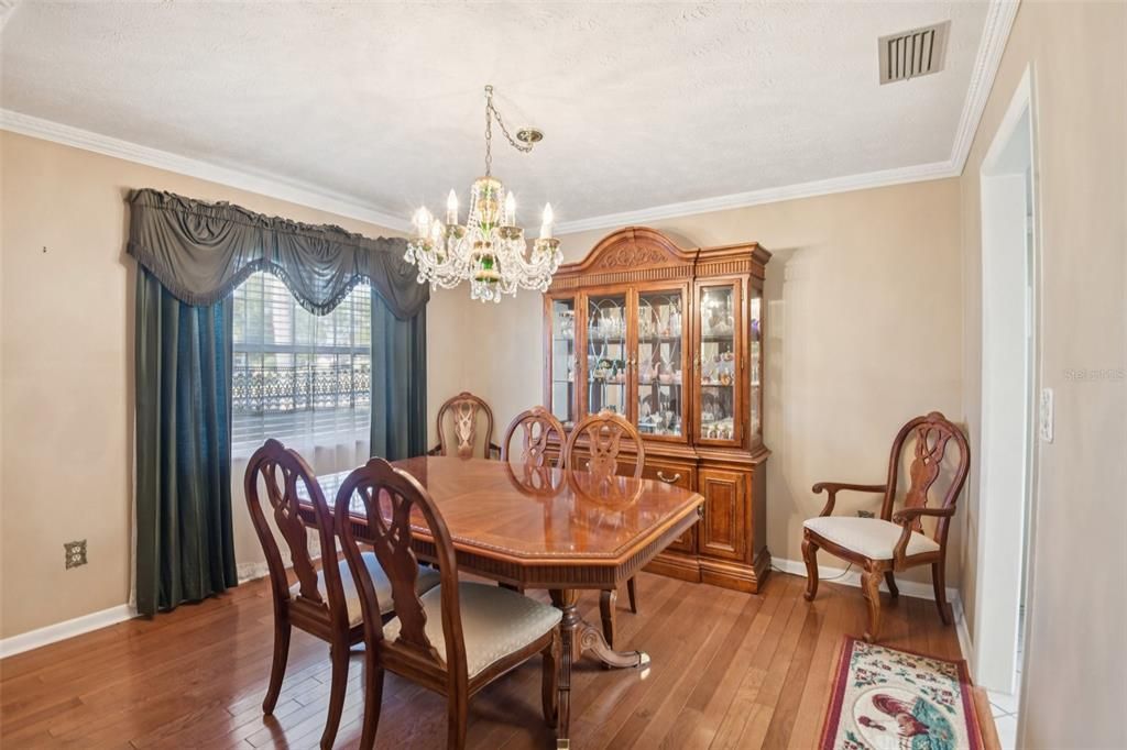 En Venta: $519,900 (3 camas, 2 baños, 1658 Pies cuadrados)