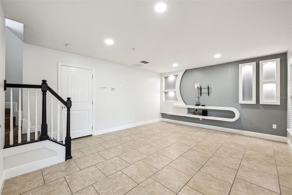 En Venta: $410,000 (3 camas, 2 baños, 2288 Pies cuadrados)