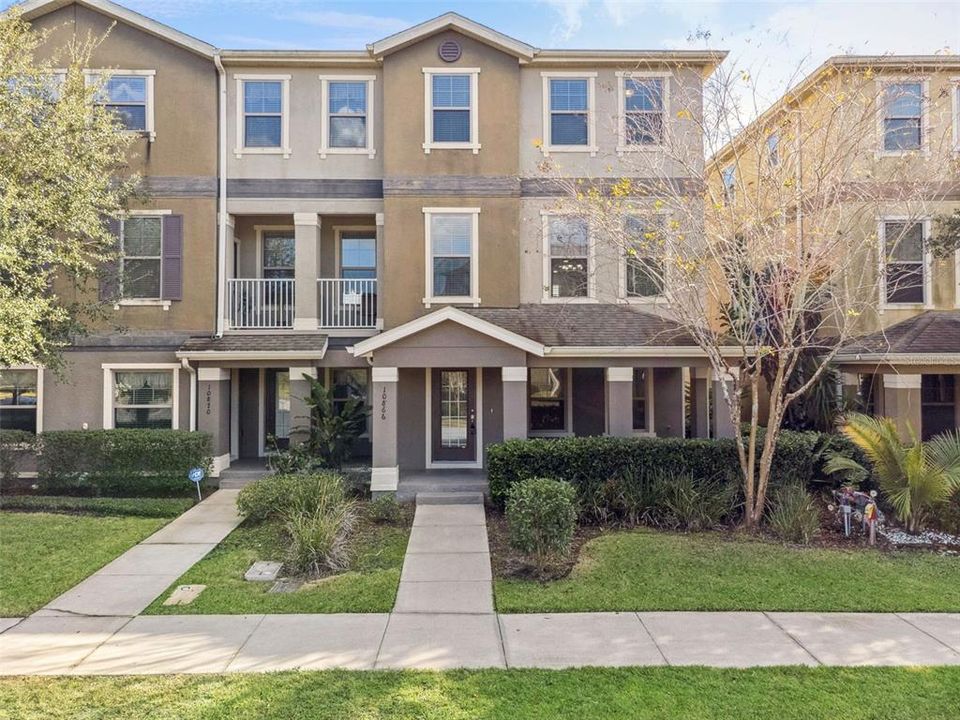 En Venta: $410,000 (3 camas, 2 baños, 2288 Pies cuadrados)